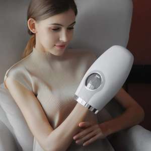 3. The Breo WOWOS Hand Massager